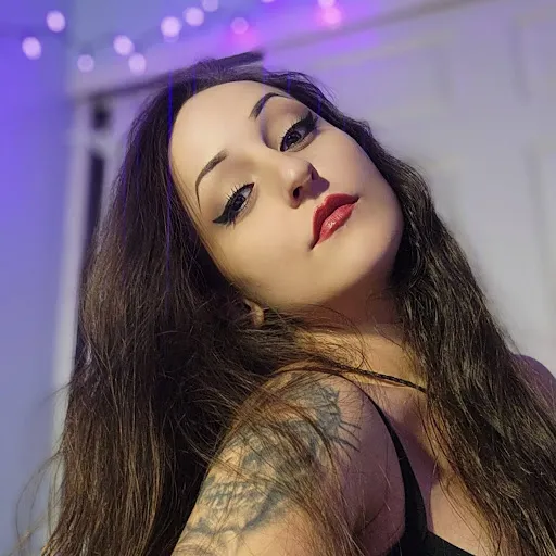 Krystal Neoma